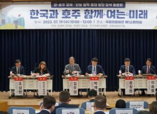 “한국 레드백 장갑차 호주 수출, 양국 관계 발전에 디딤돌될 것” 레드백 사업 수주 기대… 한화는 호주에 2000억원투자하고 고용•협력사도 확대