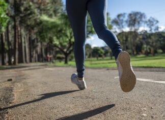 치매 예방하려면 걸어라, 일주일에 ‘40분’이 주는 효과 걷기