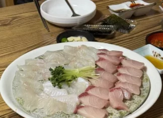 “이게, 회 10만원치 이게 맞나요?”…욕설 박은 횟집은 어디?