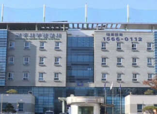 아파트 16층서 모녀 추락사…”30대 엄마, 우울증 앓았다”