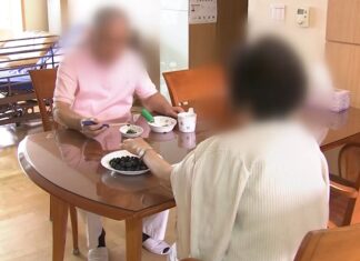 “월급 190만원 캥거루족 딸에게 생활비 요구했다가 싸웠어요” 부모 식사