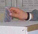 2006_Italy_voting_hand