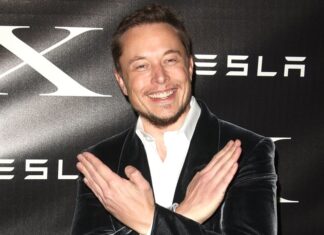 “일론 머스크가 20살 어린 여대생 인턴 불러 성관계했다” 일론 머스크