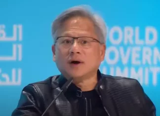 엔비디아 CEO 젠슨 황, 증시 폭락 직전 4400억원 주식 팔았다 엔비디아 젠슨 황