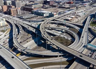 다가오는 추석연휴 장거리 운전전 반드시 점검해야할 5가지는? 고속도로