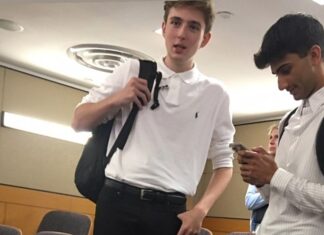 아빠와 너무 다른 도널드 트럼프 막내아들 가장 최근 비주얼 배런 트럼프