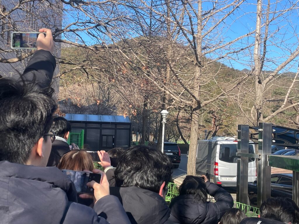 윤대통령 체포당일 공수처 주변 모습