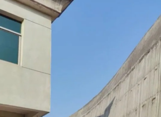 재개발 지역에 알박기한 할아버지의 최후 중국 알박기 못집