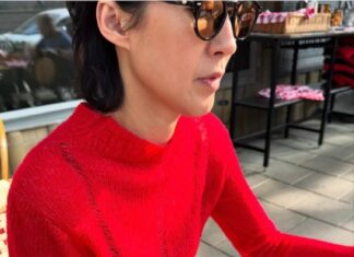 홍진경, 김문수 뽑았나? 빨간색 옷 입고 찰칵…결국 사과