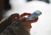 챗GPT 조언 들었다가 정신병동에 갇히게 된 사연 스마트폰 핸드폰 휴대폰