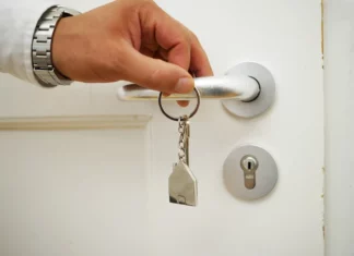 이웃 남자에게 성추행당했다고 무고한 유부녀의 최후 아파트 문