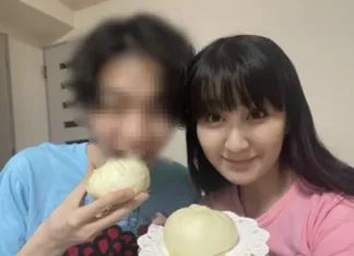 아들보다 6살 어린 32살 연하남과 결혼한 60대 여성 미모