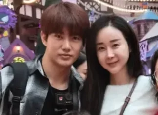 이혼했다던 함소원 진화 가족, 롯데월드서 다정한 모습 포착됐다