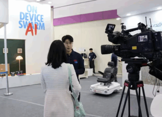 “집에서 연기 나자 드론과 로봇이 나타나 화재를 진압”DDE, KES2025서 군집 AI 기술 시연