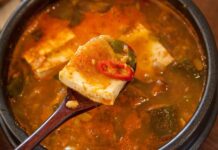 찌개 먹다 구토한 아내 “남편이 뭔가 탄 거 같아요” 찌개