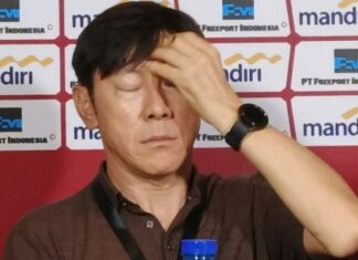 신태용 감독, 정승현 뺨 찰싹 영상